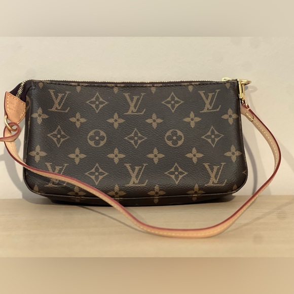 Louis Vuitton Pochette Accessories - Picture 5 of 6